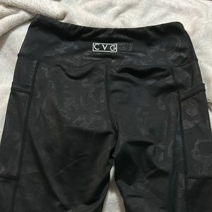 Constantly Varied Gear (CVG) Shadow Skulls Leggings Small